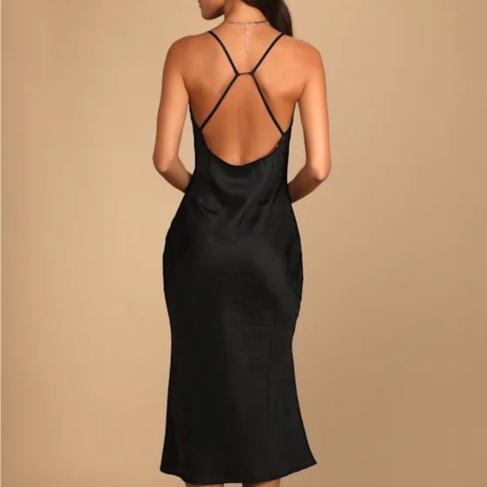Lowe Back Strappy Midi Dress - Picture 2 of 2